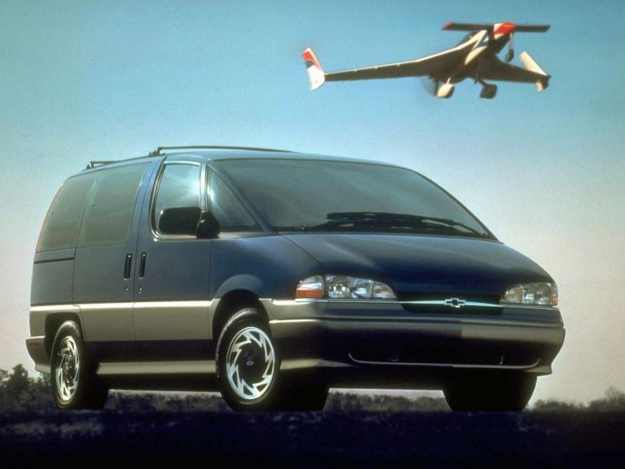  Chevrolet Lumina Minivan 1993 года  (фото 2 из 8)
